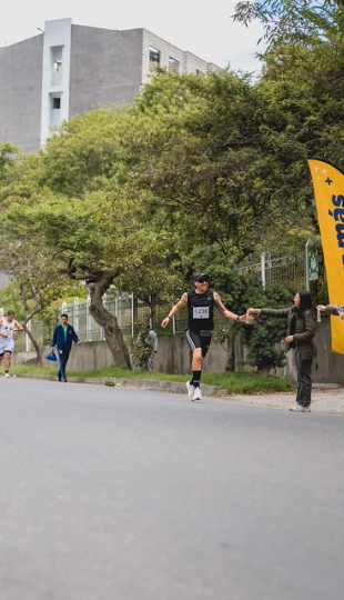 Carrera 5K Pasos Solidarios 2025