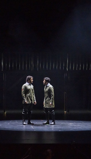 La Compañía de Teatro UTPL conmemoró sus 20 años de trayectoria artística con el estreno de la obra Otelo