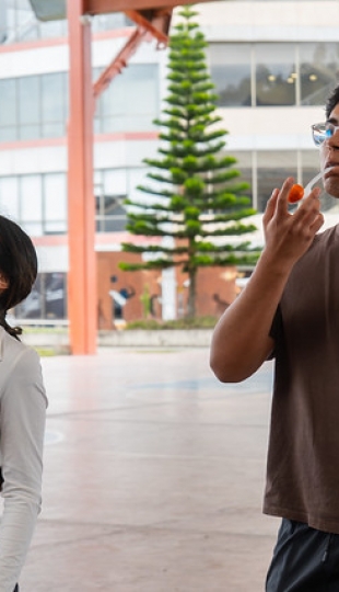 Desfile de Promociones y Ginkana – 25 Años de Medicina UTPL Desfile de Promociones y Ginkana – 25 Años de Medicina UTPL