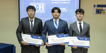 La compañía Hidalgo e Hidalgo S.A. concedió 3 becas a estudiantes de nuevo ingreso de la UTPL para la carrera de Ingeniería Civil