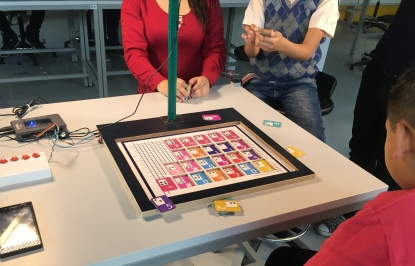Proyecto Axes UTPL crea recursos didácticos para enseñar a niños con discapacidad visual Ecuador
