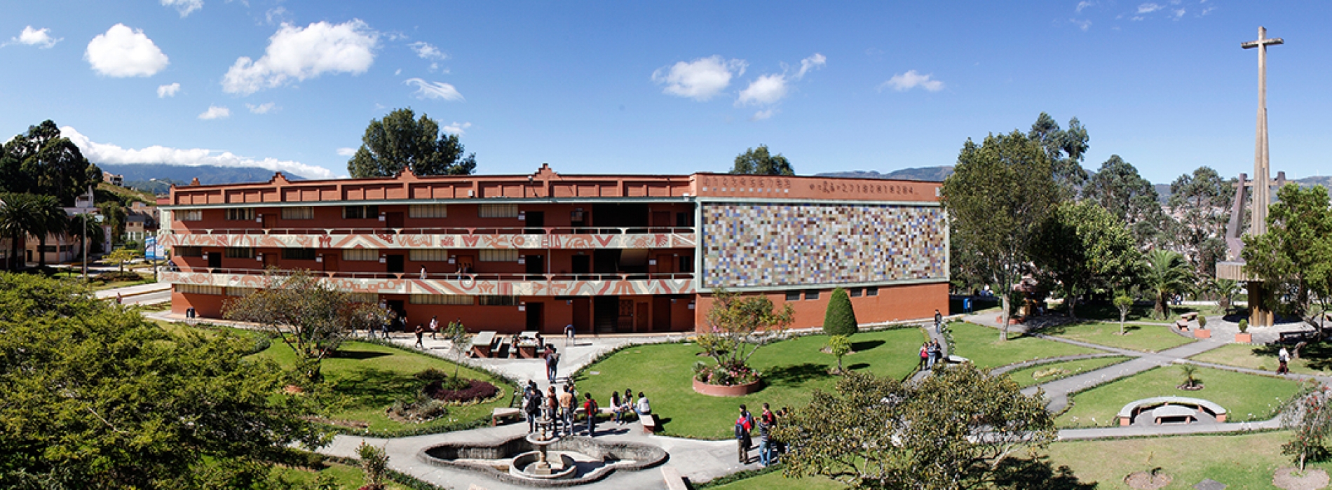 46º aniversario de fundación de la Universidad Técnica Particular de Loja
