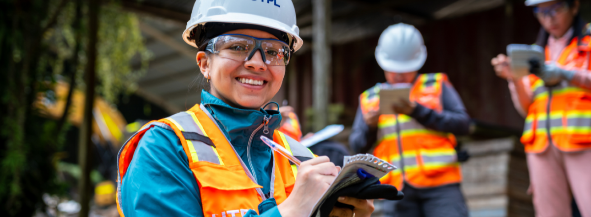 Educación, vinculación y ciencia para el monitoreo participativo de la calidad del agua en la zona de la mina Fruta del Norte
