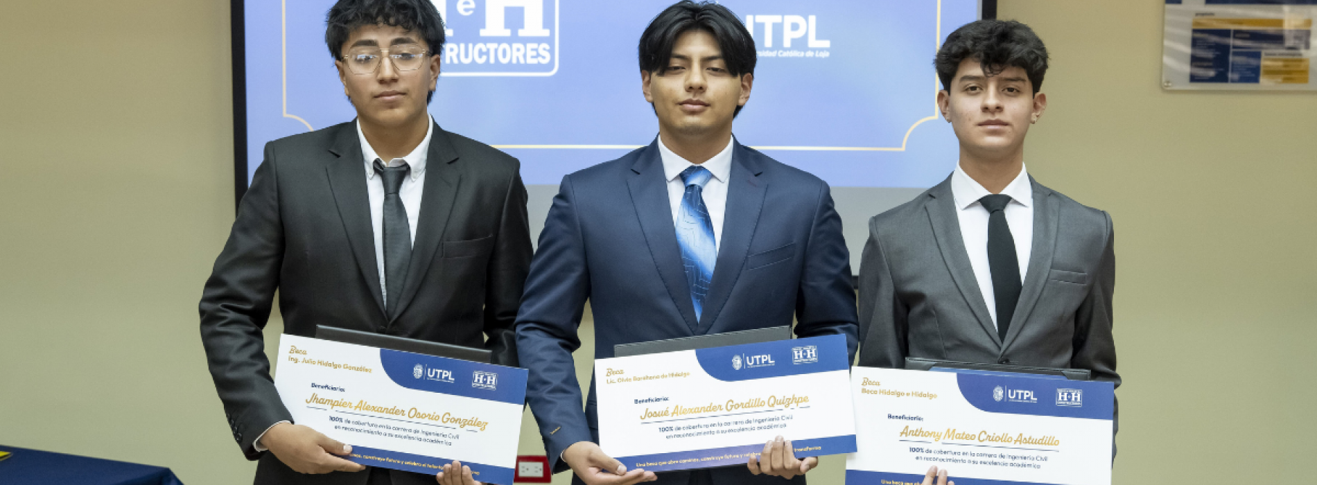 La compañía Hidalgo e Hidalgo S.A. concedió 3 becas a estudiantes de nuevo ingreso de la UTPL para la carrera de Ingeniería Civil