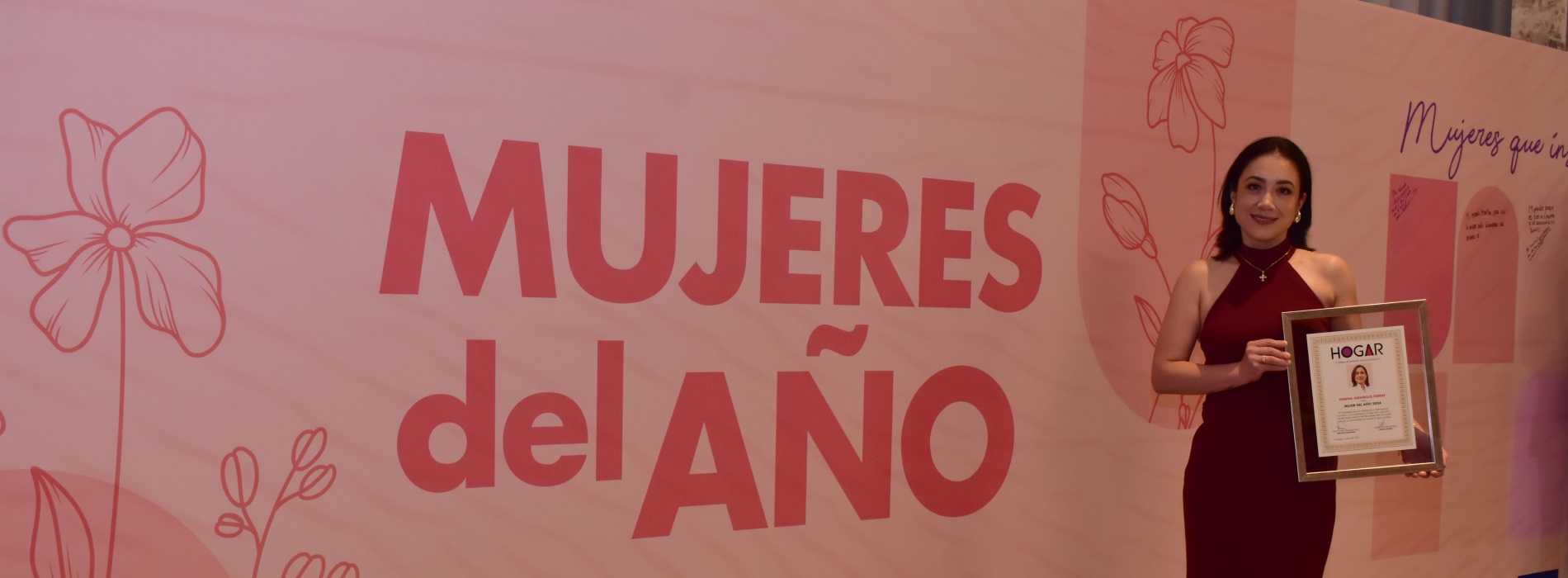 Mujer del año en ciencia por Revista Hogar 